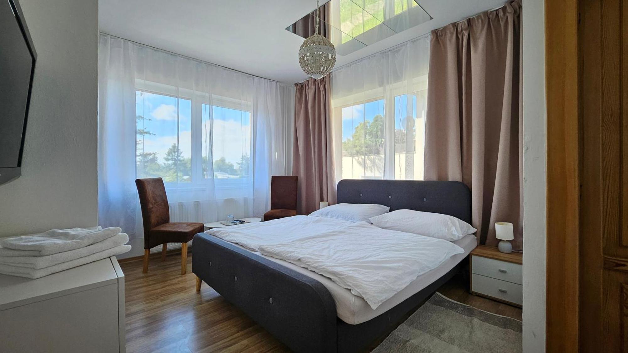 Penzion Toliar Hotel Stará Lesná Buitenkant foto