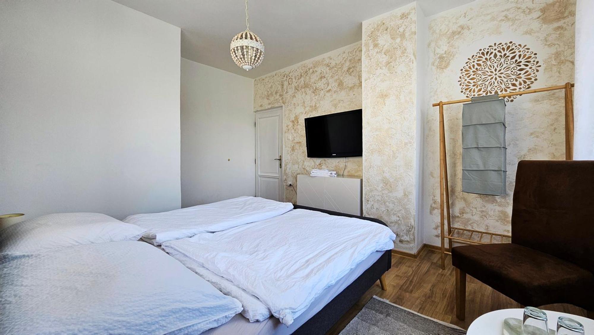 Penzion Toliar Hotel Stará Lesná Buitenkant foto