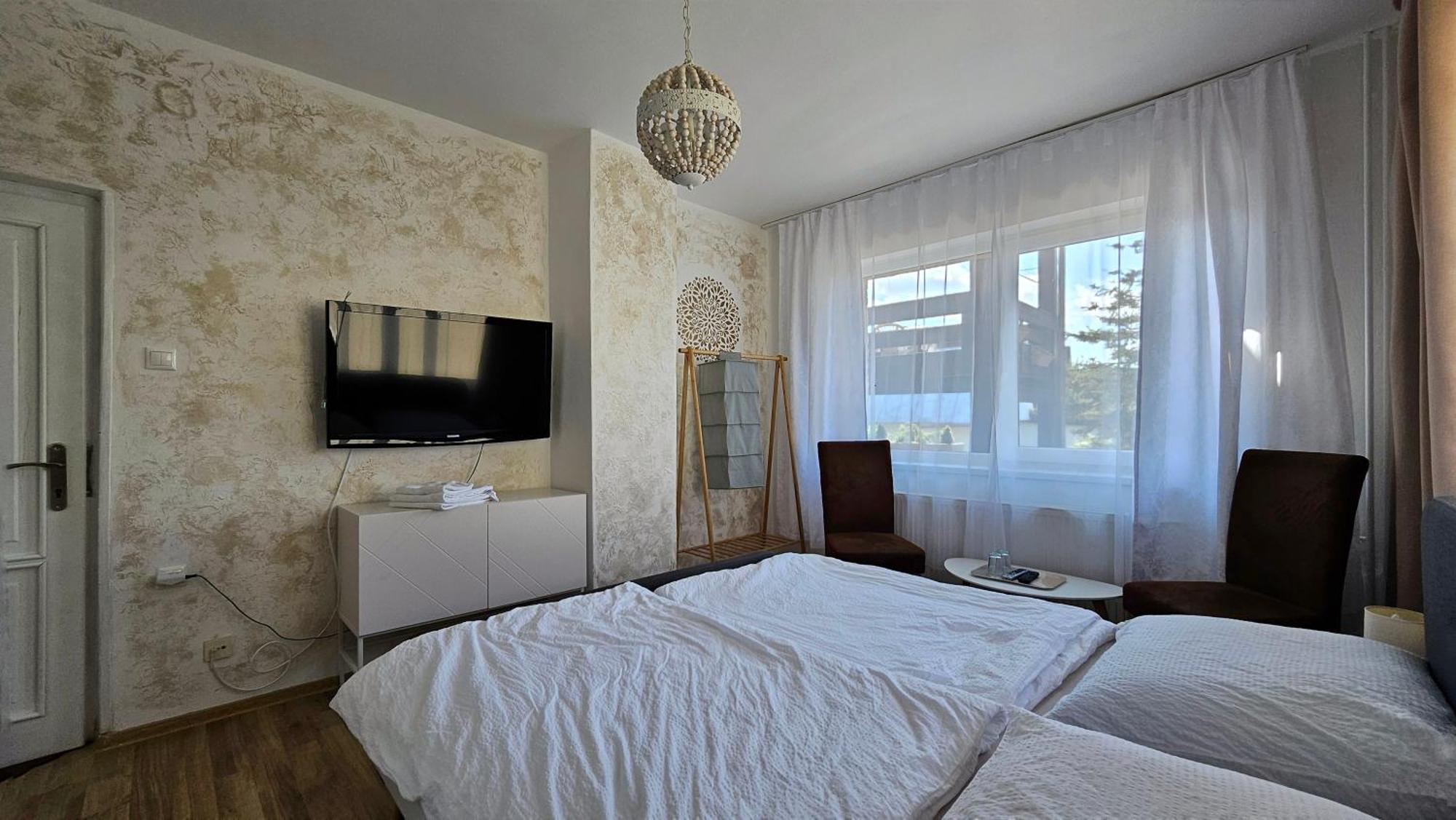 Penzion Toliar Hotel Stará Lesná Buitenkant foto